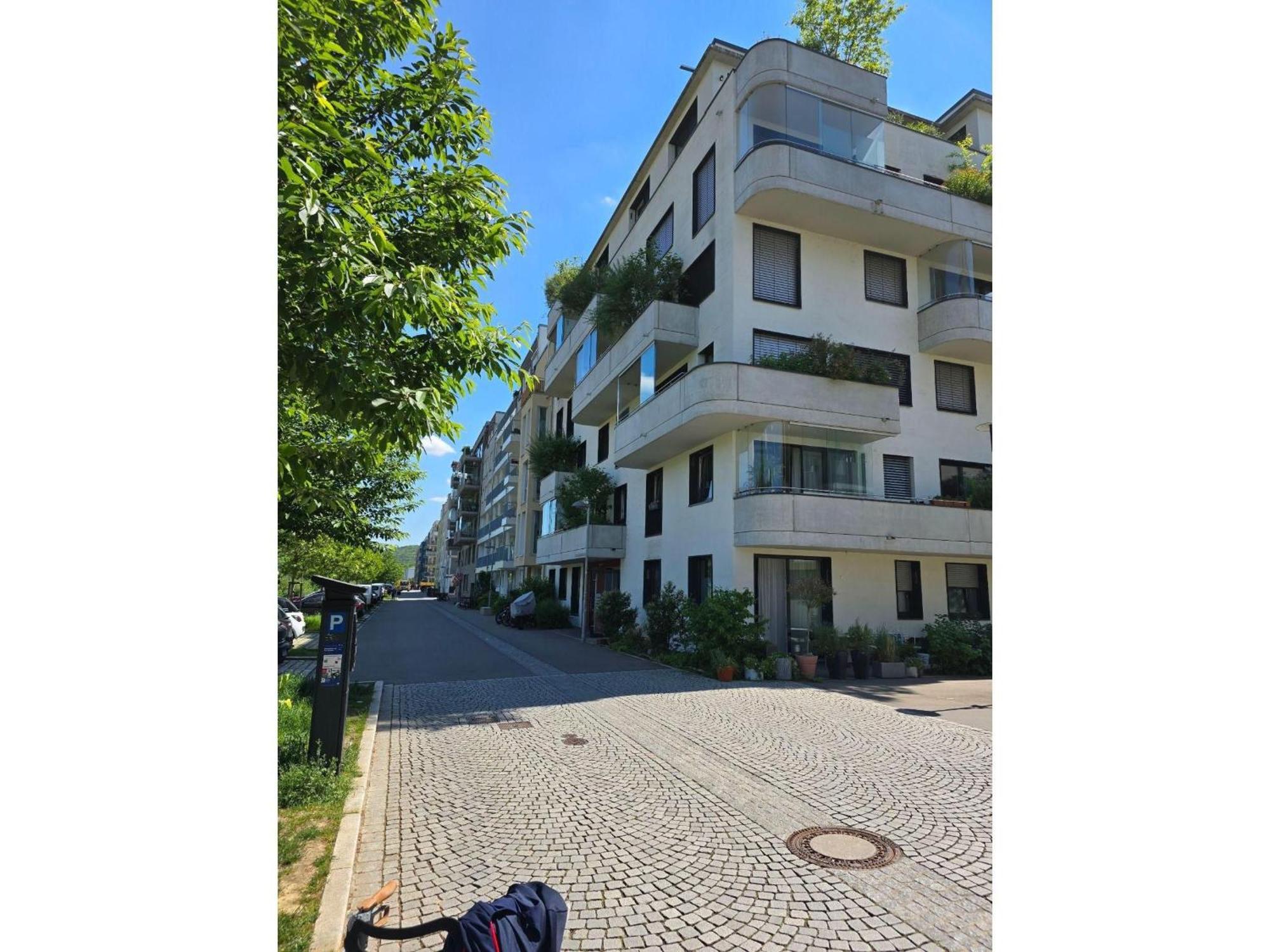 Stadtnahes Gaestezimmer Im Penthouse Bei Esi Tübingen Exterior foto