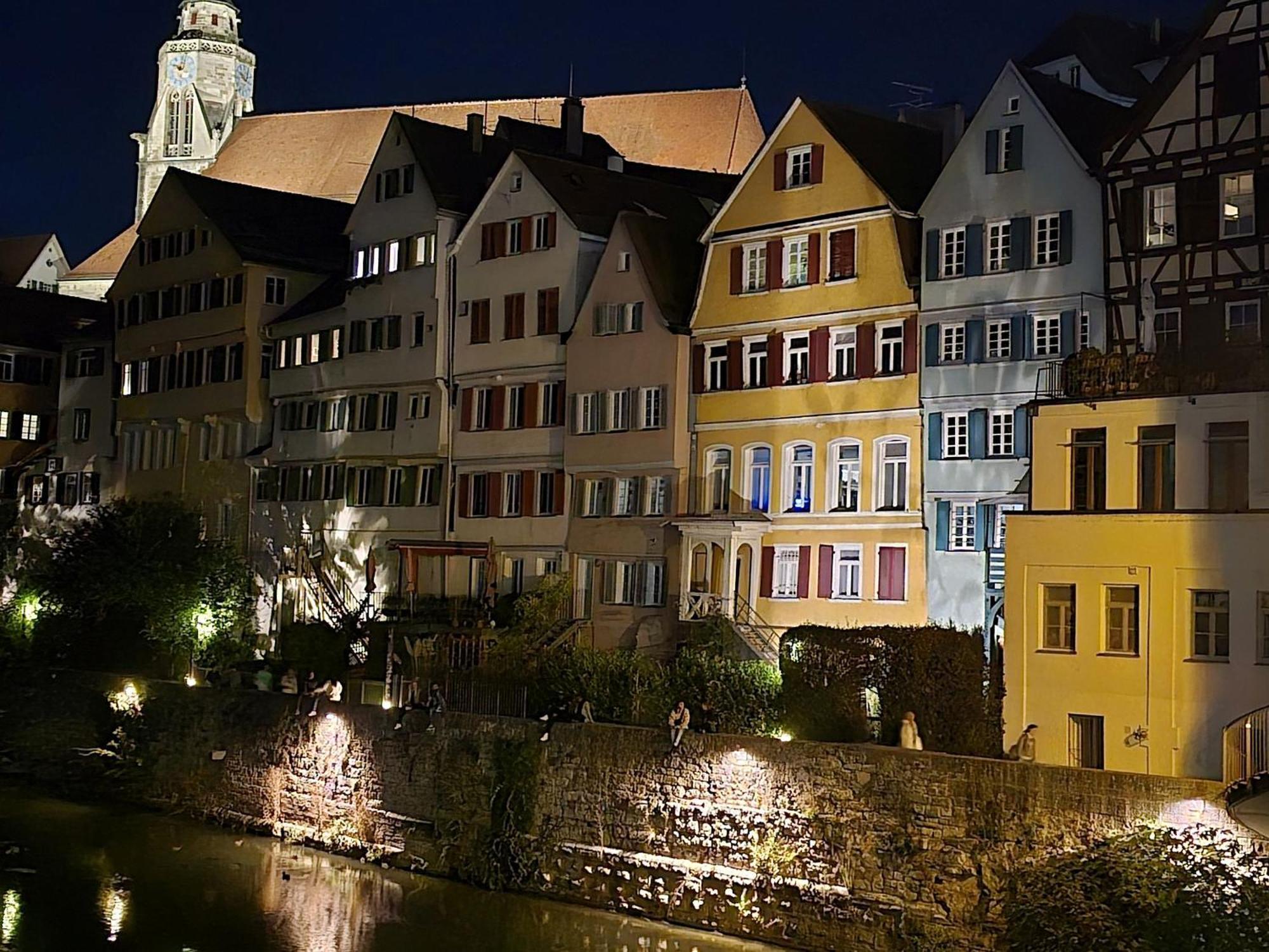 Stadtnahes Gaestezimmer Im Penthouse Bei Esi Tübingen Exterior foto